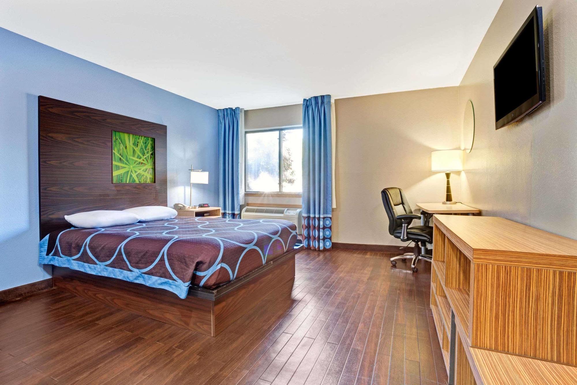 Super 8 By Wyndham Louisville Airport Extérieur photo